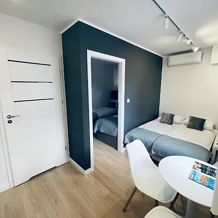 Apartment Beds Friends Zator